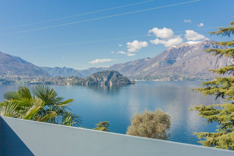 Rental apartment with 1 room for 4 persons in Varenna