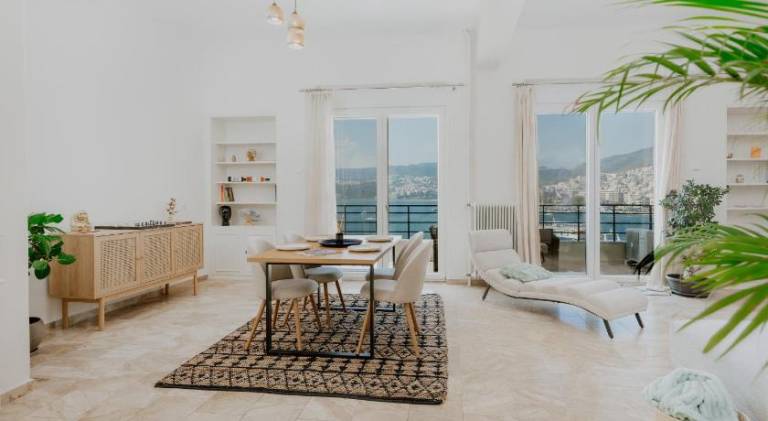 Rental apartment with terrace in Kavala