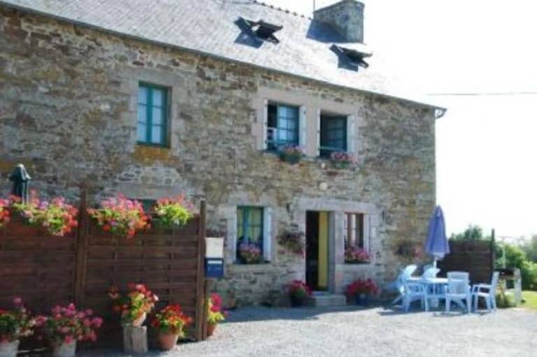 House  Jugon-les-Lacs