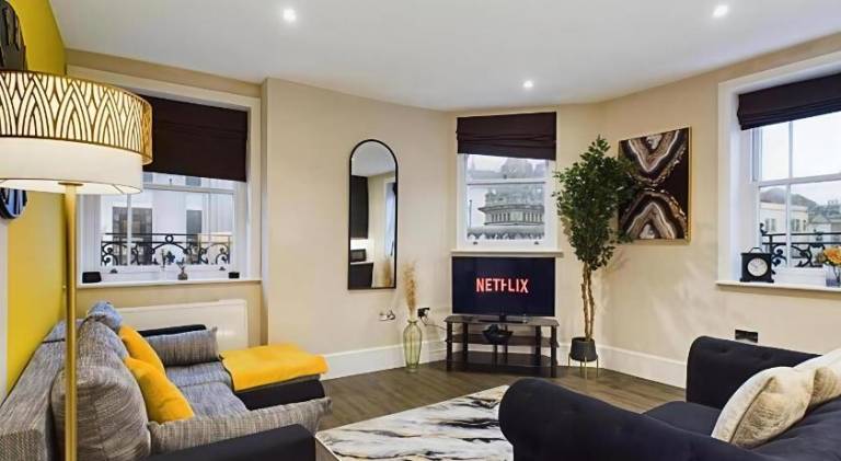Beautiful rental apartment | Near Brighton Palace Pier | Close to the beach | Pet-friendly in Brighton