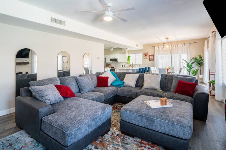 Children-friendly house with yard, private pool & patio | Dogs allowed — photo 3