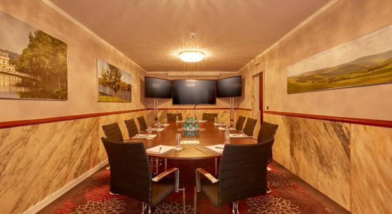 H4 Hotel Frankfurt Messe — photo 5