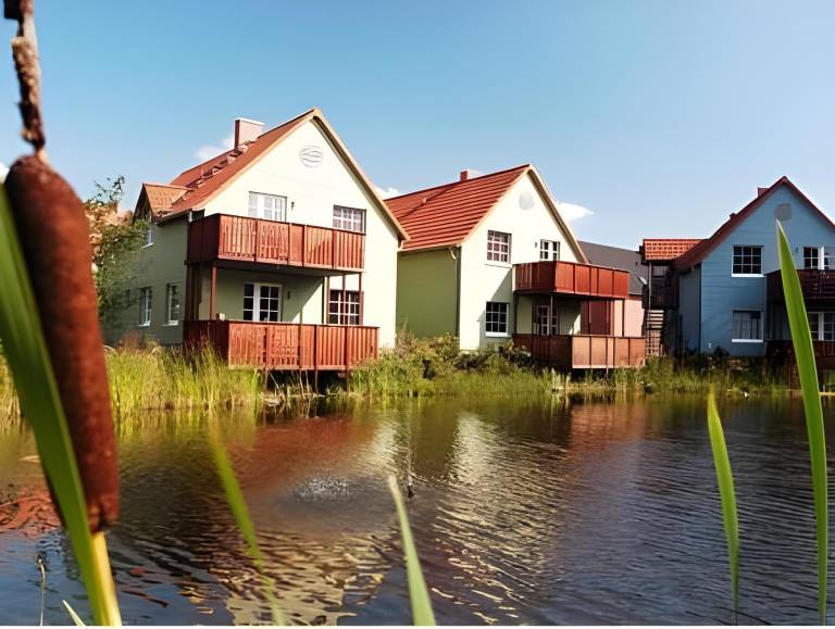 Wonderful serviced apartment with yard, grill & terrace | Dogs allowed in Goehren-Lebbin
