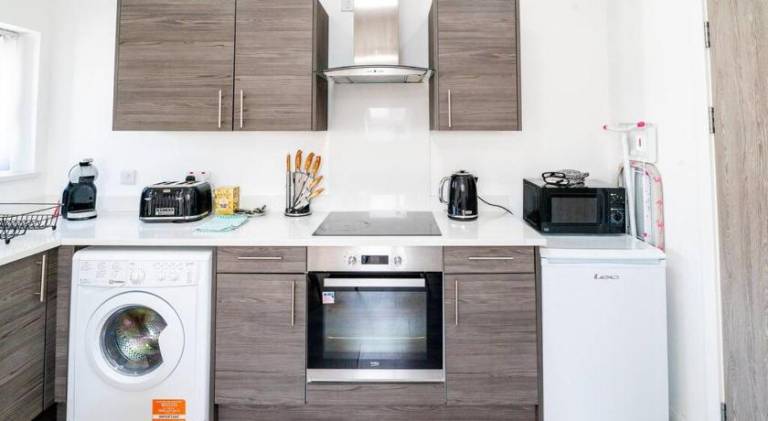 3 Bedroom Flat, Walking Distance to City Centre & Amazing Food at your door step — photo 3