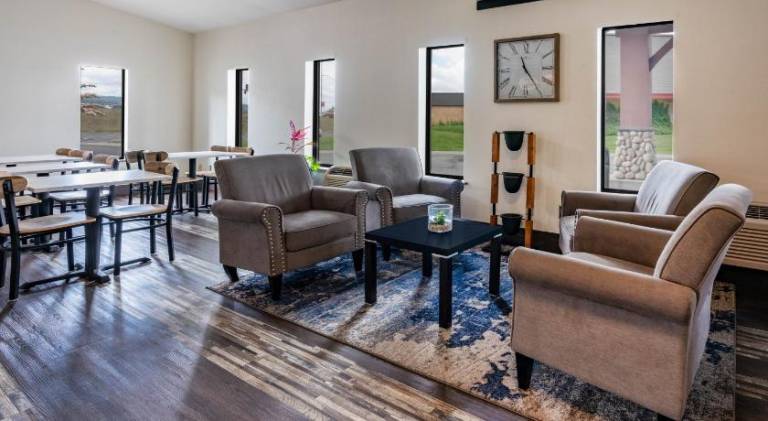 Super 8 By Wyndham Spokane Valley — photo 3