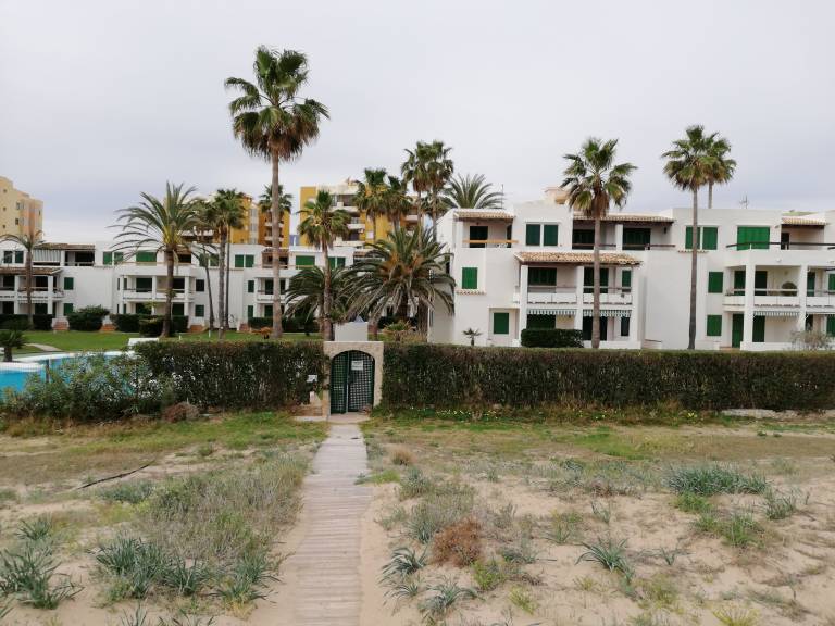 Children-friendly charming apartment with yard, terrace & pool | Beach view | Close to the beach | Dogs allowed — photo 3