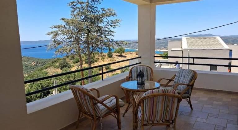 Vacation home with terrace | Pets are welcome — photo 3