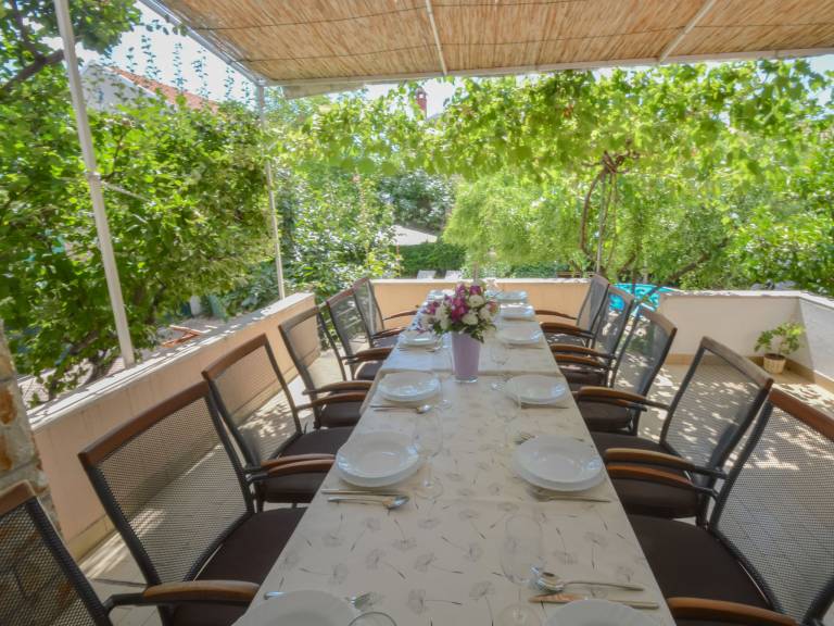 House with patio, barbeque & private pool — photo 4
