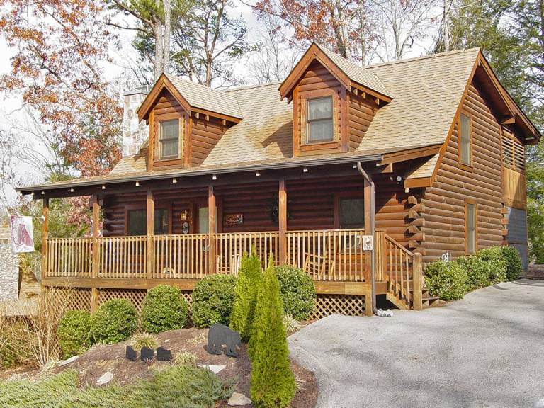 Child-friendly cabin with private pool | Dogs allowed in Pigeon Forge, TN