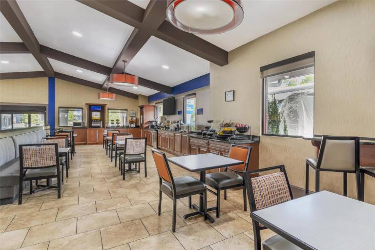 Best Western Asheville -Blue Ridge Parkway — photo 3