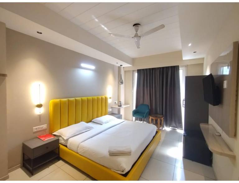 RJK Sector 49 Residency Near Huda Metro Station — photo 2