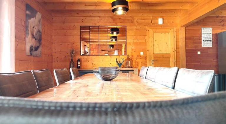 Chalet with jacuzzi — photo 5