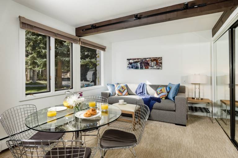 Family-friendly lovely condo with terrace & private pool | Close to the ski | Pet-friendly — photo 5
