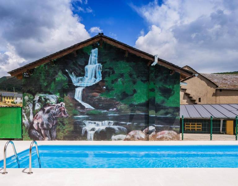 House with yard, patio & barbecue | Mountain view in León