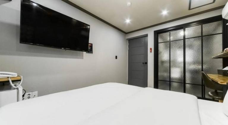 Motel  Jungwon-ro 79beon-gil