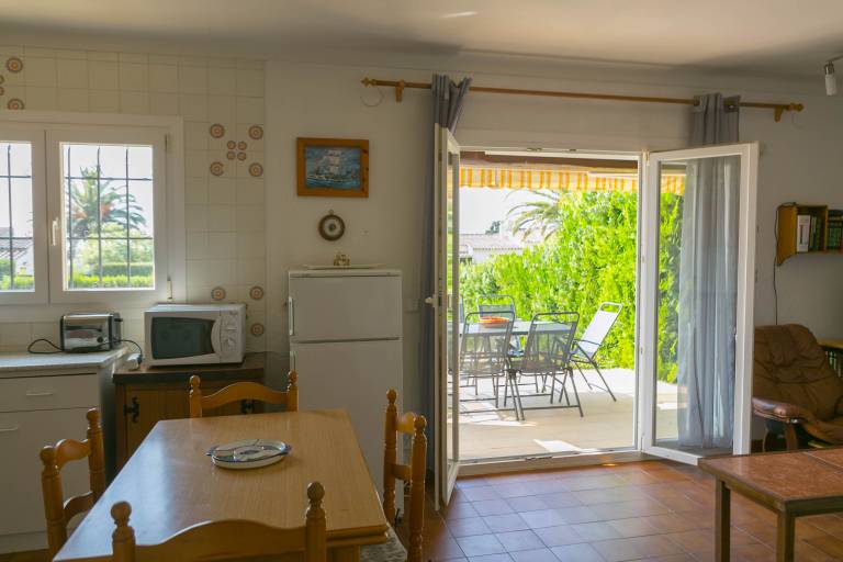 House with terrace, pool & garden | Pet-friendly — photo 4