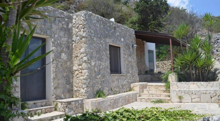 Villa with 2 rooms for 4 persons — photo 5