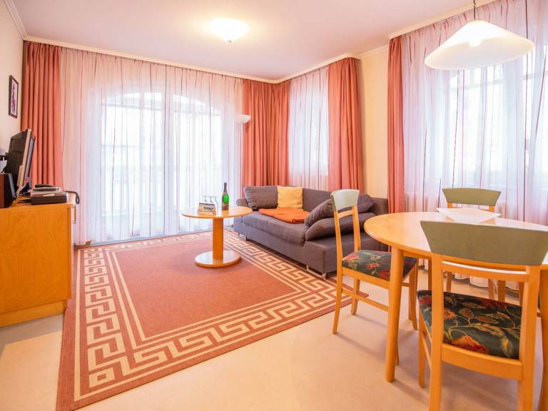Ferienwohnung mit 1 Schlafzimmer und Balkon — photo 2