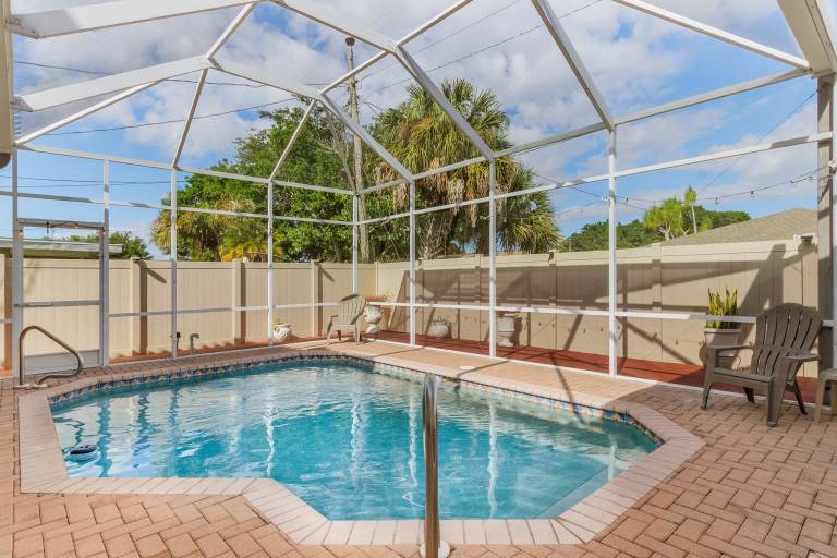 Sophisticated Style- Pool, Outdoor Bar, minutes to downtown Cape Coral- Villa Tuscany - Roelens — photo 2