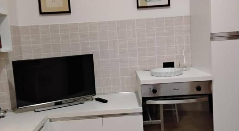 Holiday apartment with yard & patio — photo 4