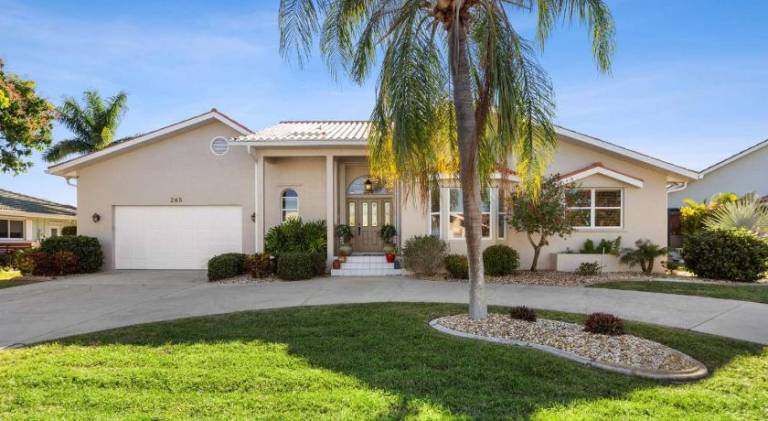 Villa with pool in Punta Gorda, FL