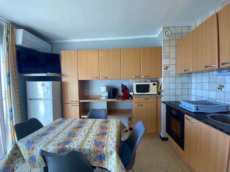 3-star A/C apt near Thermes and pond, pets allowed — photo 3