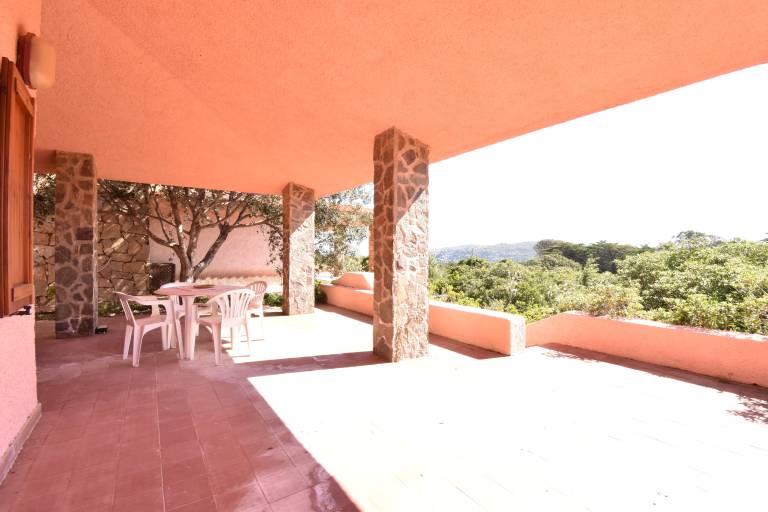Villa with garden & patio | Water view — photo 3