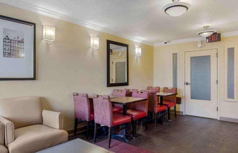 Extended Stay America Suites - Boston - Waltham - 52 4th Ave. — photo 5