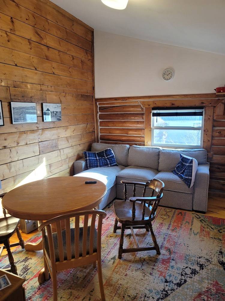 Lodge Saratoga