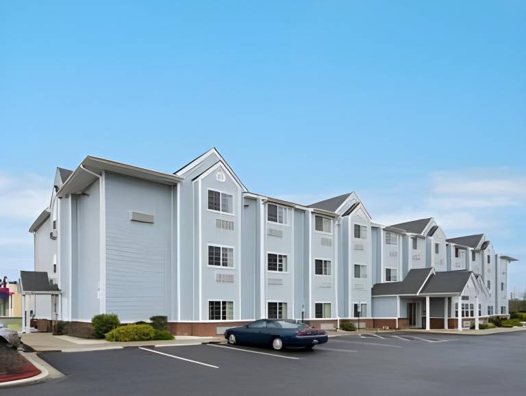 Microtel Inn & Suites by Wyndham Lillington Near Campbell U