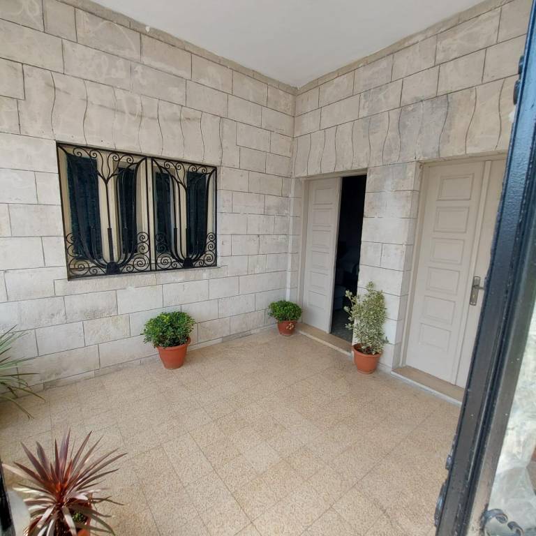 House | Close to King Abdullah I Mosque — photo 4
