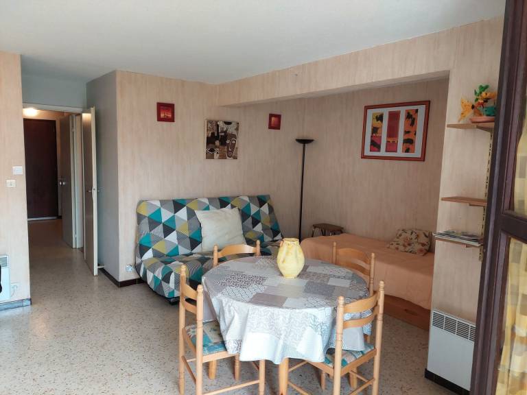 Studio with 1 room for 5 persons — photo 3
