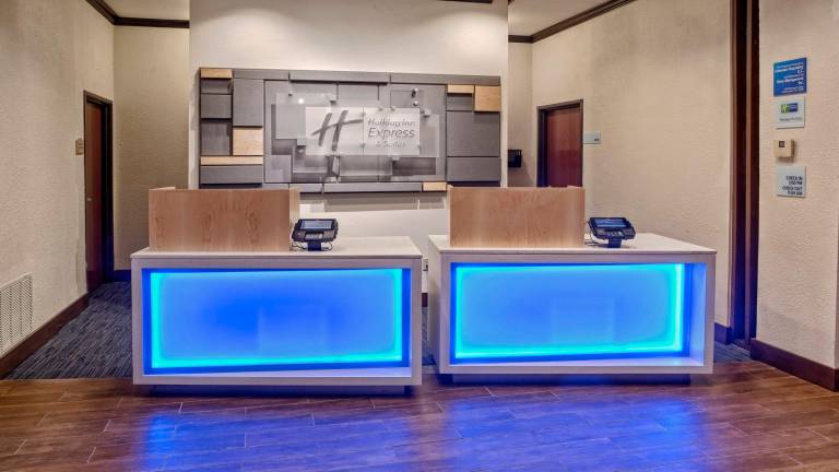 Holiday Inn Express Hotel and Suites Corsicana I-45 By IHG — photo 5