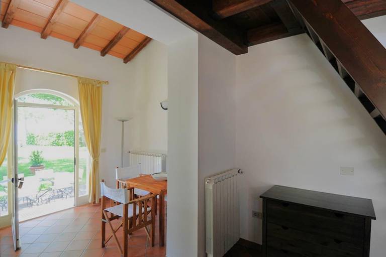 Rental apartment with garden & patio — photo 4