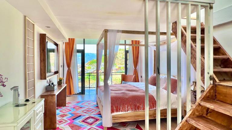 Nice vacation home with garden | Water view | Pet-friendly in Ngawa Autonomous Prefecture