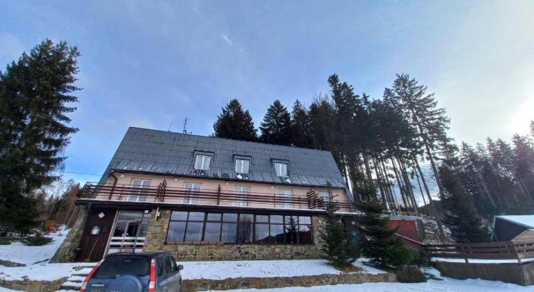 Veghouse - Penzion u plaze in Zlin
