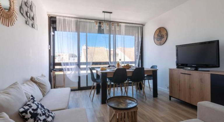Apartment with 2 rooms for 4 persons — photo 2