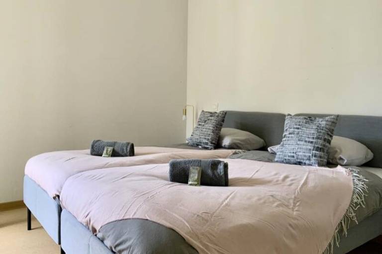 Rental apartment with pool & patio — photo 4