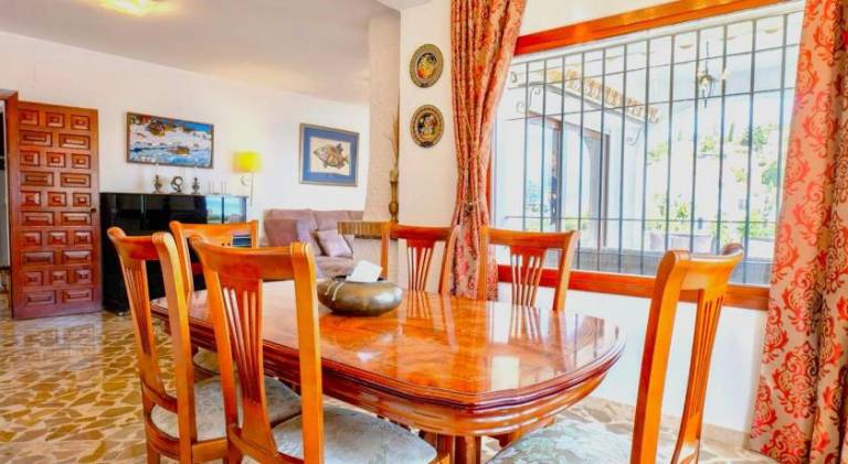 Fully equipped beautiful villa with hot tub, private pool & terrace | Suitable for remote work | Pets are welcome — photo 4