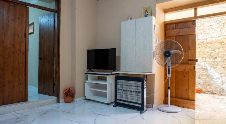House with 2 rooms for 3 persons — photo 2