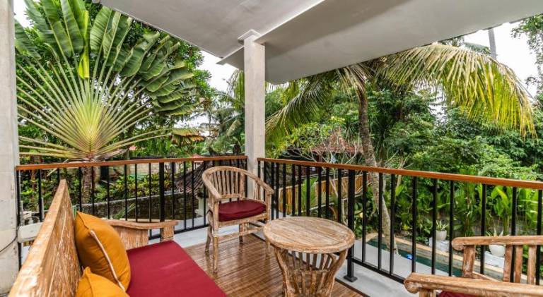House with patio, yard & private pool | Good for workation — photo 5