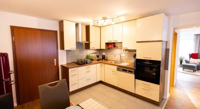 Rental apartment with 2 rooms for 5 persons — photo 4