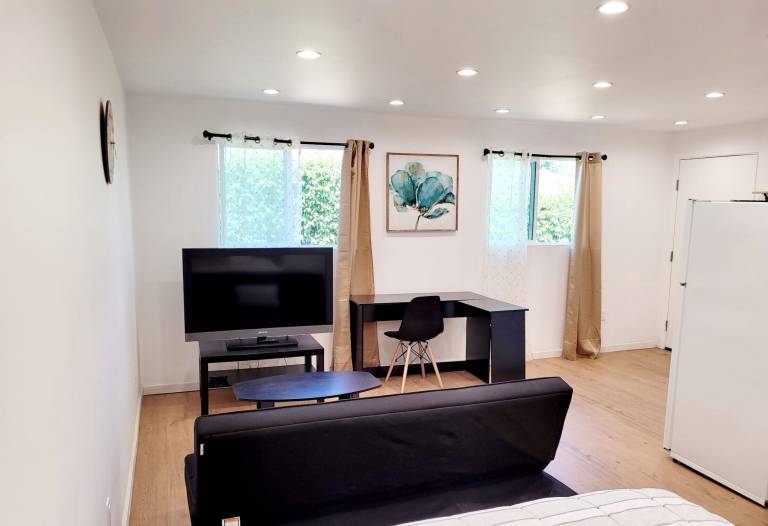 Apartment  Studio City
