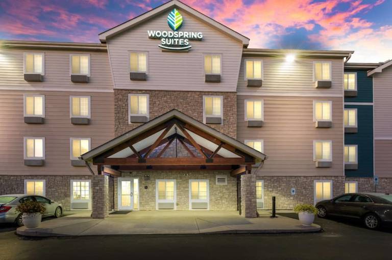 WoodSpring Suites Columbus West Hilliard