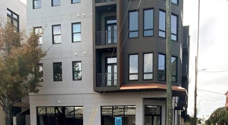 Apartment with terrace — photo 5