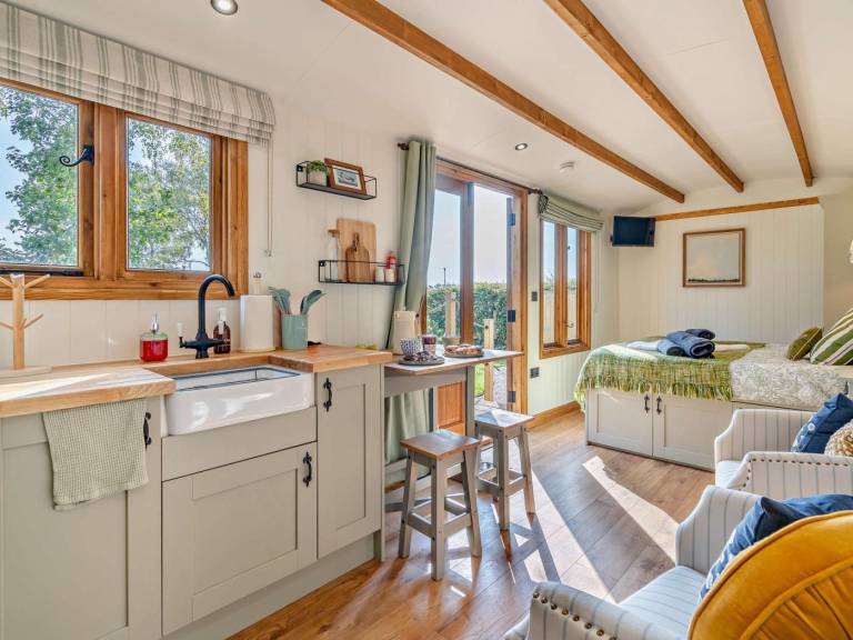 Lovely cottage with hot tub, garden & sauna | Pets are welcome — photo 5