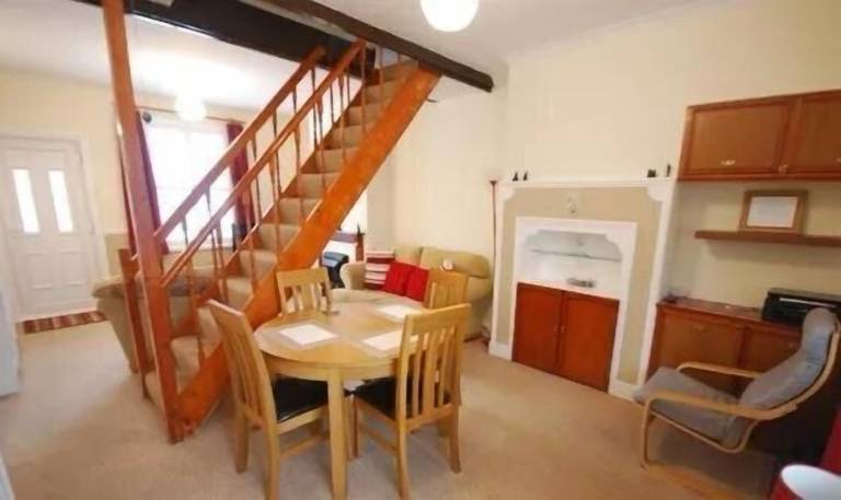 House  Ealing