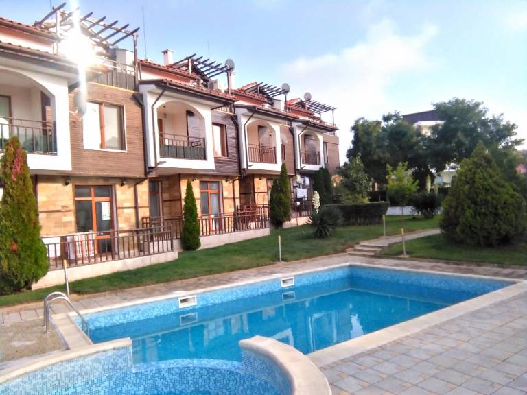 Apartment with pool in Sozopol