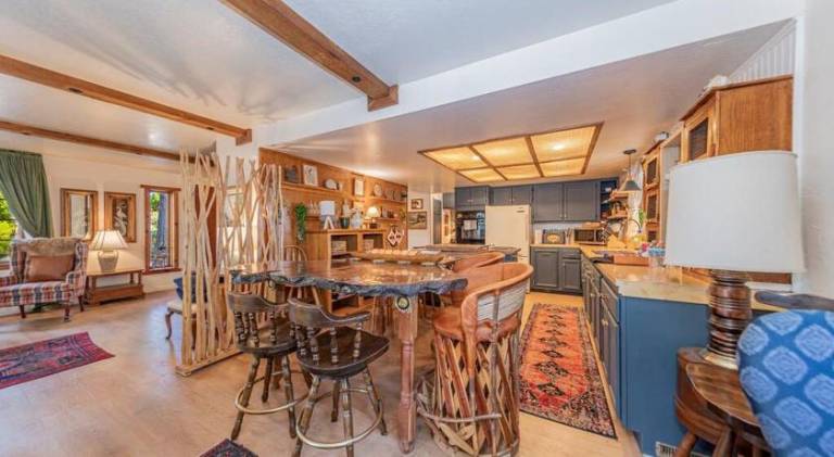 Villa with hot tub — photo 4
