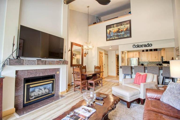 Condo Avon